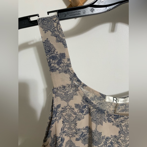 Rumors - Picture 7 of 7